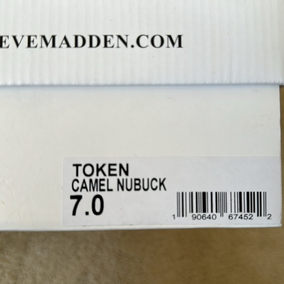 NWT Steve Madden Token Pumps in camel Nubuck. Size 7. - Picture 9 of 9
